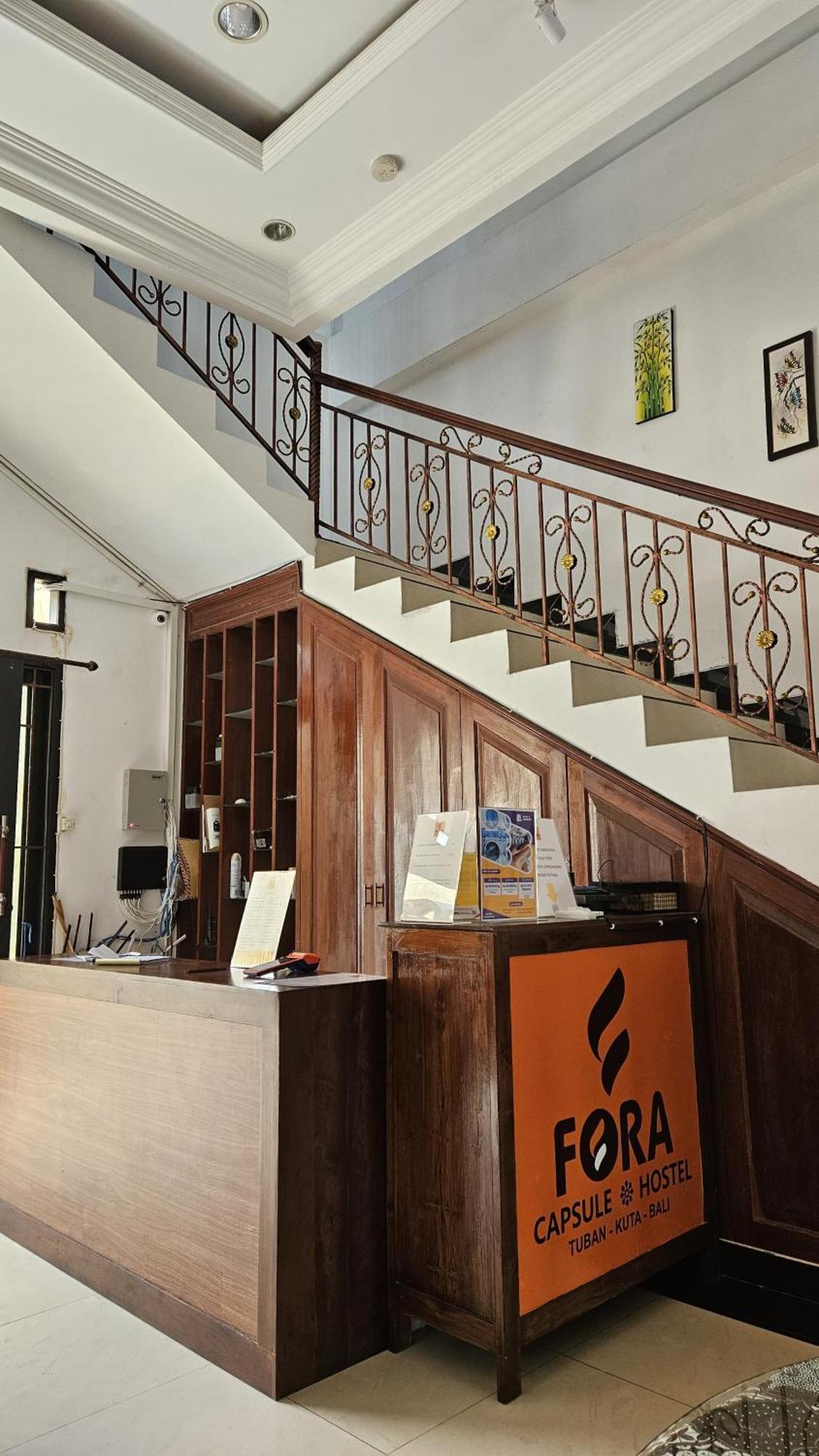 Fora Capsule Hostel Tuban Kuta Lombok Eksteriør bilde