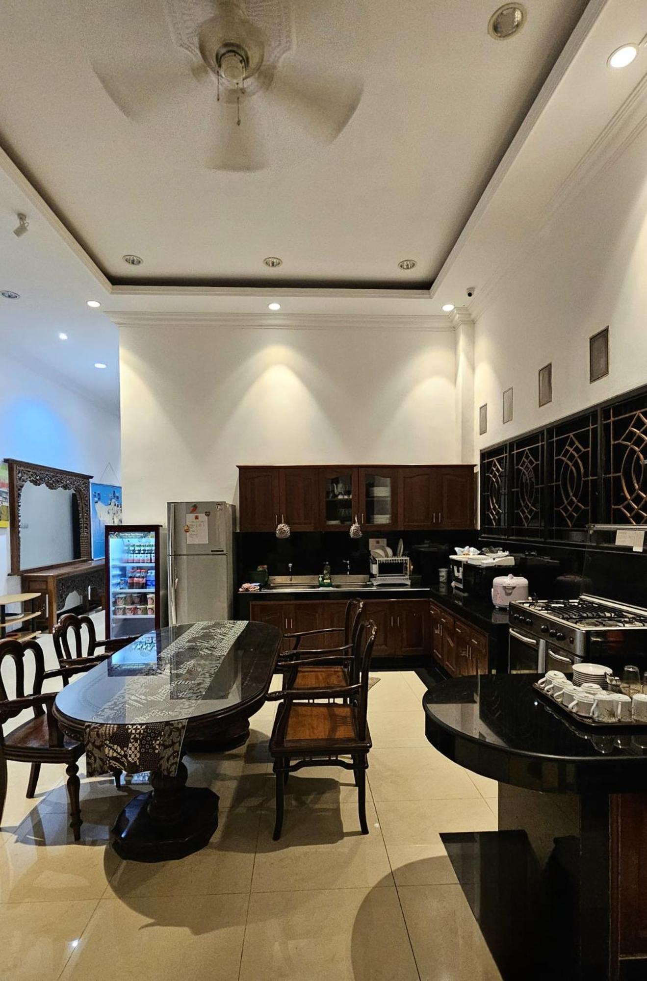 Fora Capsule Hostel Tuban Kuta Lombok Eksteriør bilde